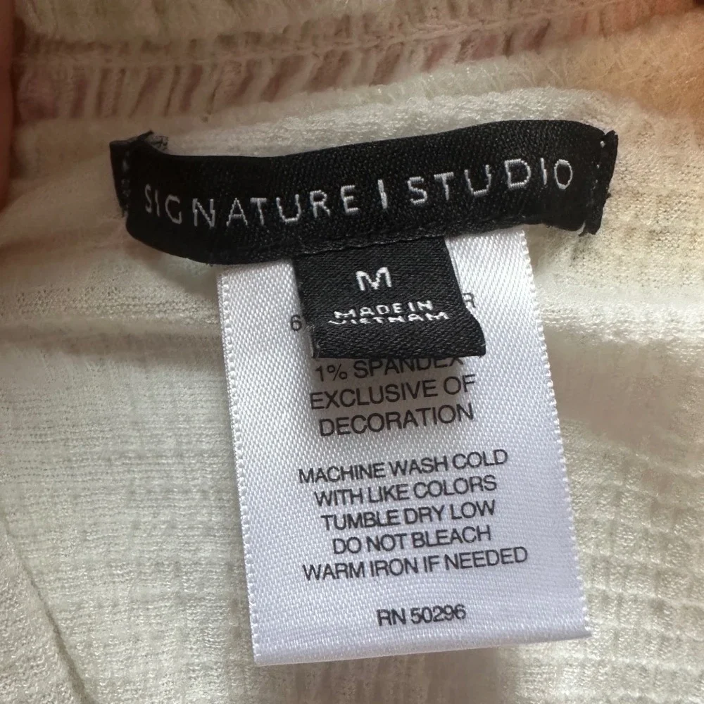 Boho peasant blouse, size M Signature‎ studio
